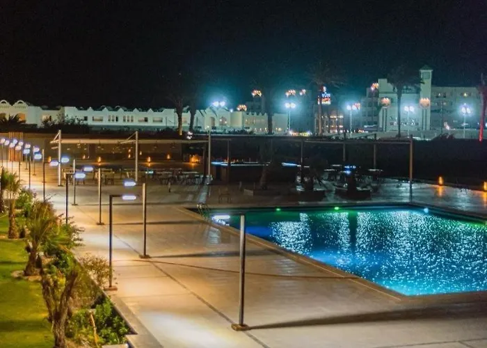 Luxury With Sea View شقة